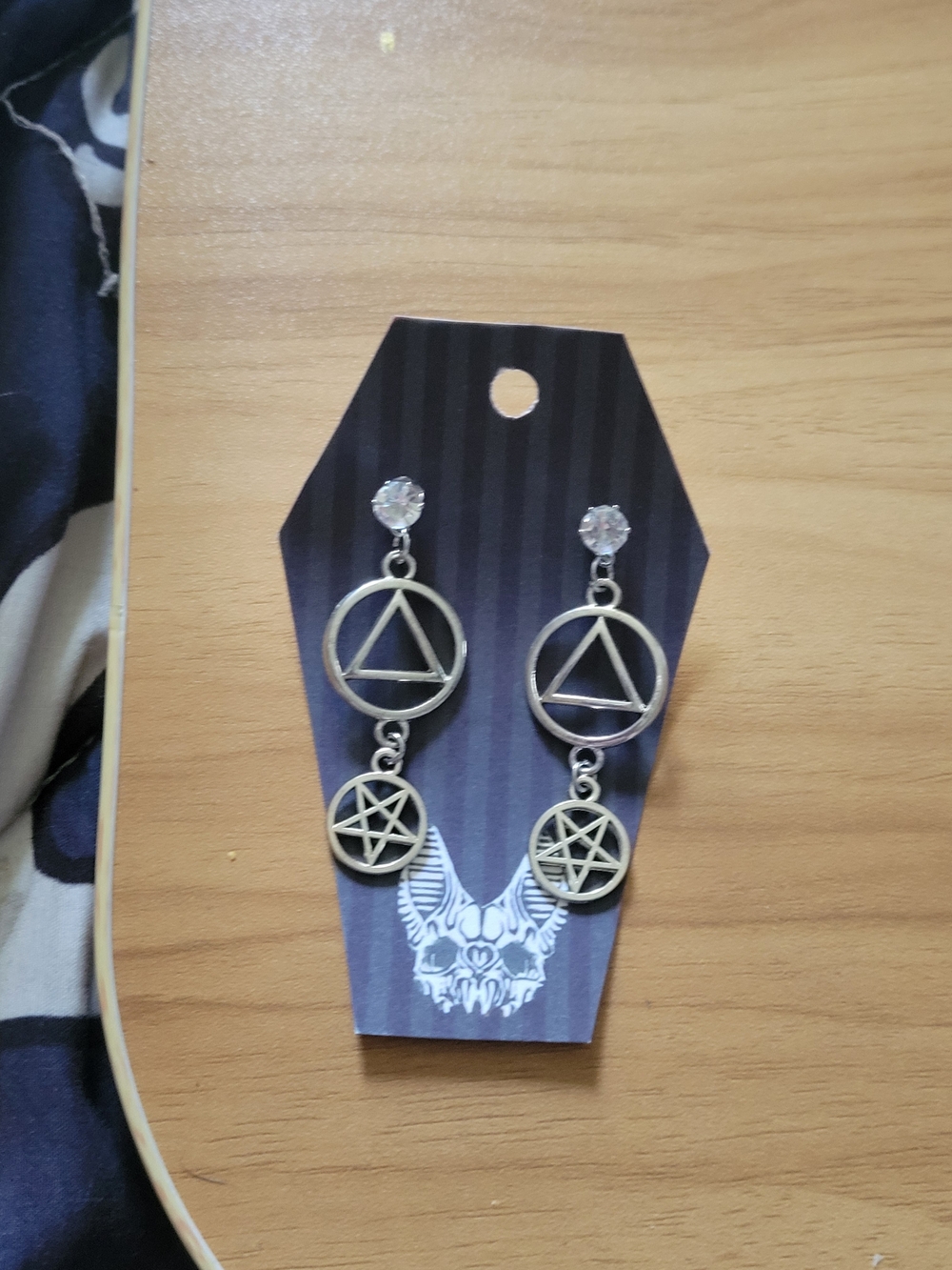 💀NEW💀 Hand Crafted Silver-tone Triangle and Pentagram Earrings
